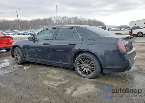 2013 Chrysler 300C Varvatos z USA, uszkodzony, nr VIN 2C3CCADT5DH672642